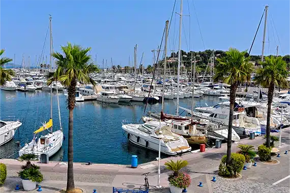 decouverte de cavalaire sur mer un joyau cache de la cote mediterraneenne 1