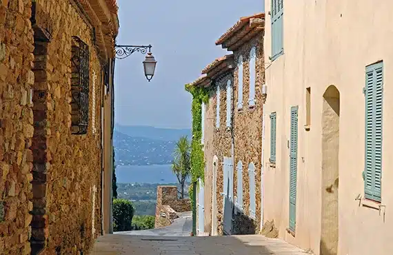 gassin lun des plus beaux villages perches de france 1 1